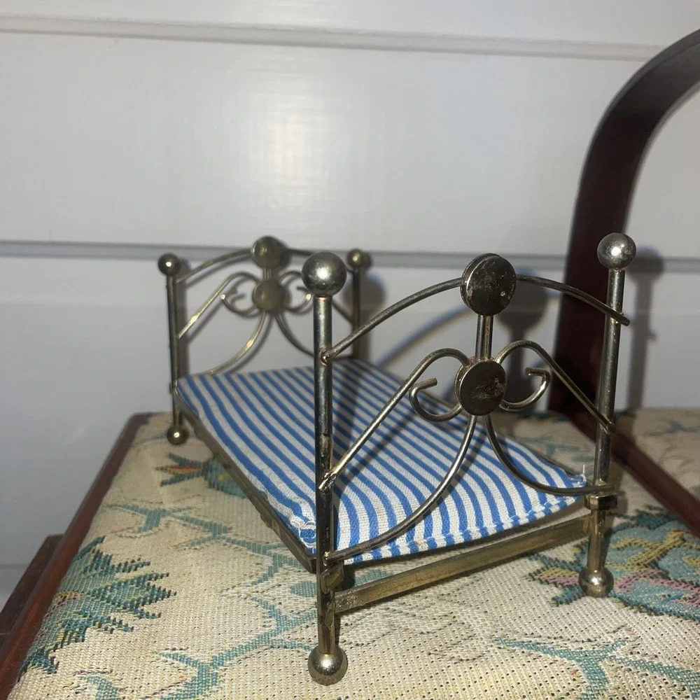 Brass‎ Doll Bed 6.5
